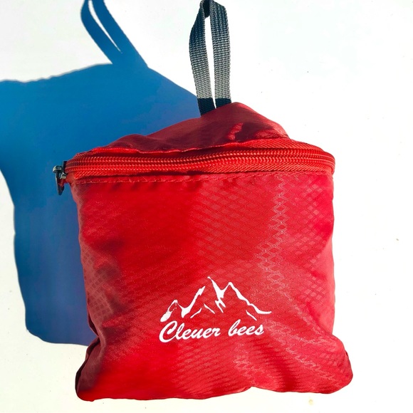 Clever Bees Ultralight 25 Water Resistant Packable Backpack - Picture 14 of 15